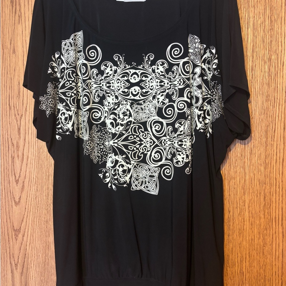 Maurices Black and White Patterned Blouse